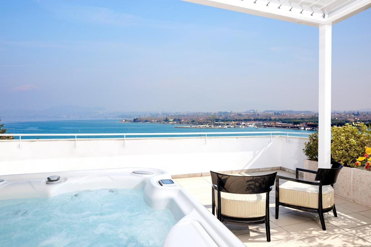 Luxury Suite La Finestra Sul Lago Peschiera del Garda Exterior photo